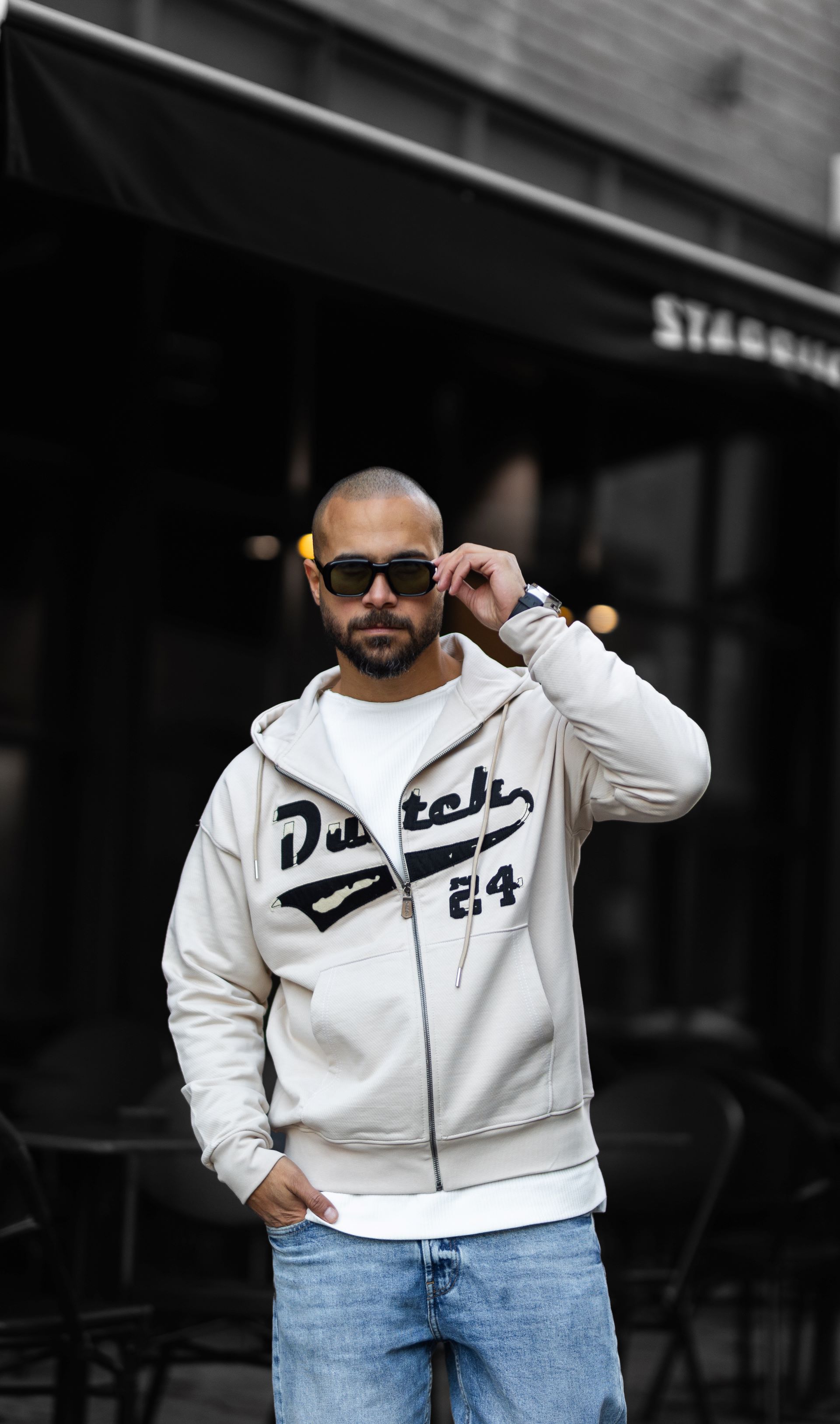 Sweat Shirt