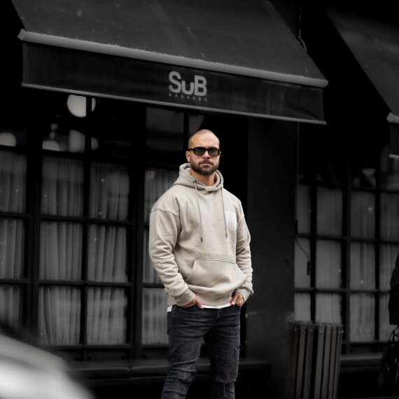 https://www.thedutchline.seqsolve.com/products/hoodie-24