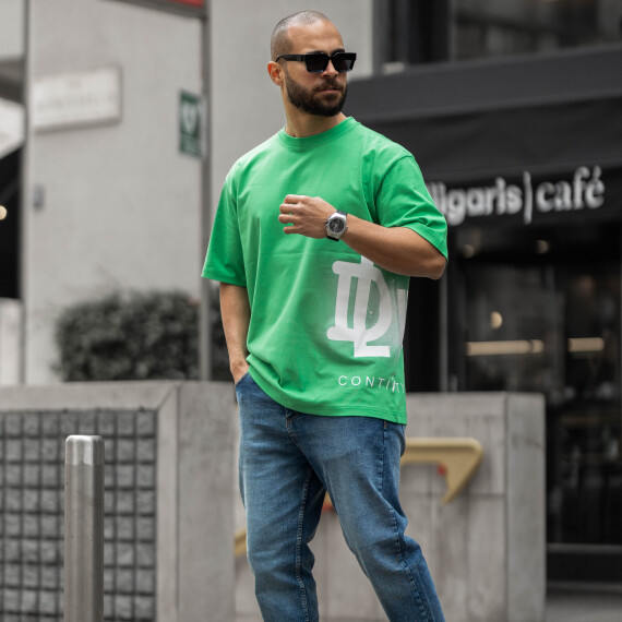 https://www.thedutchline.seqsolve.com/products/dl-side-print-oversized-tee